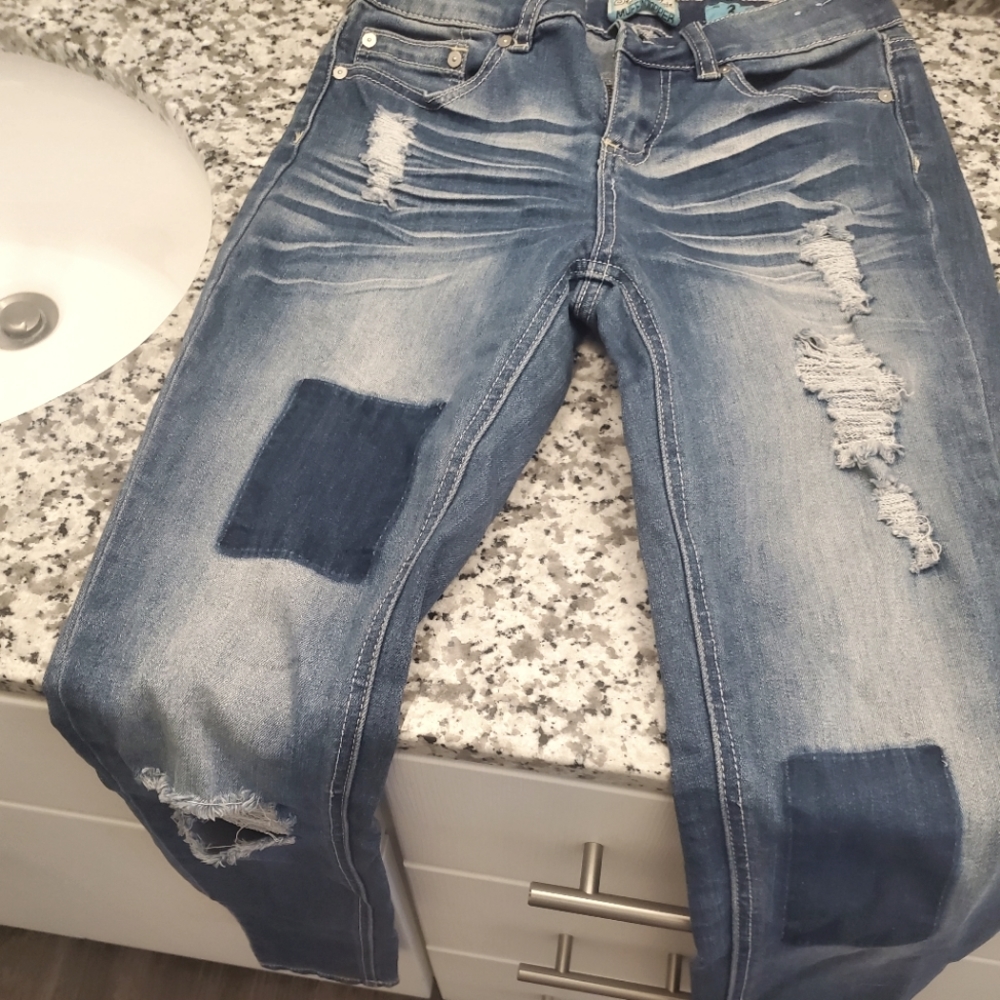 Skinny Jeans by Indigo Rein, size 3, patchwork